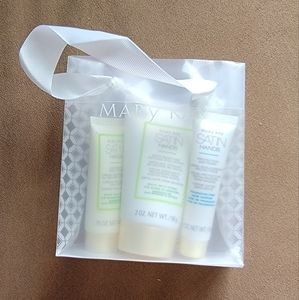 Mary Kay Satin hands white tea and citrus mini set